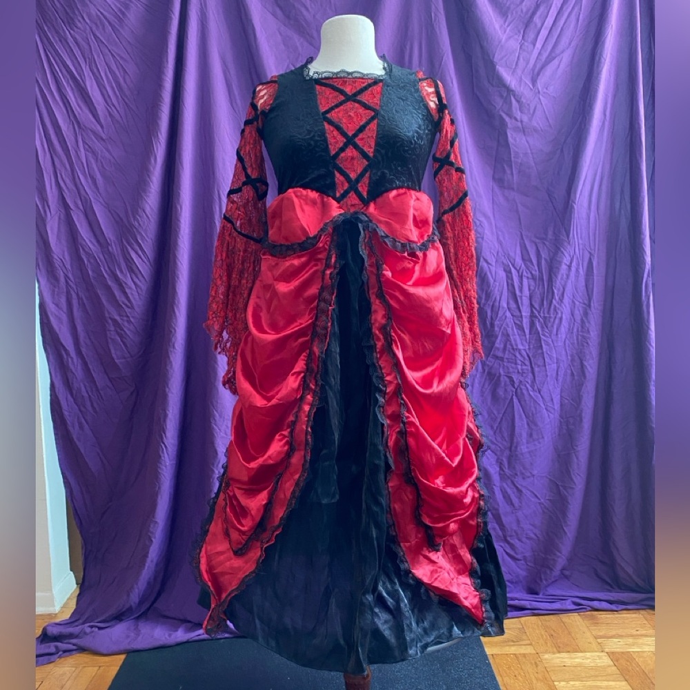 Child Gothic Victorian Vampire Dress from Princess Paradise. Size M(8).